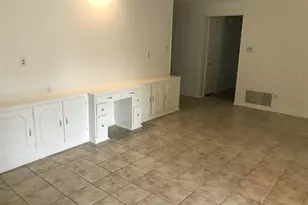 3001 Fairfax Dr, Tyler, TX 75701 - Photo 4