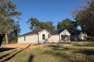 623 N Weldon St, Frankston, TX 75763 - Photo 28