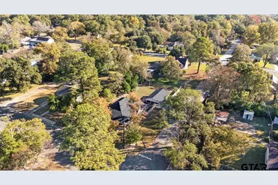 300 N Evenside St, Henderson, TX 75654 - Photo 32