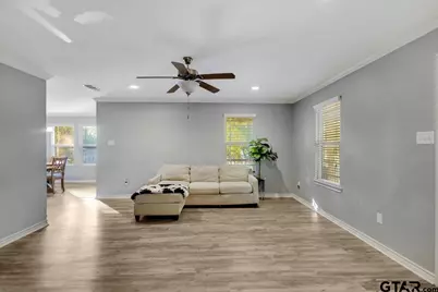 300 N Evenside St, Henderson, TX 75654 - Photo 10