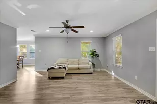 300 N Evenside St, Henderson, TX 75654 - Photo 10