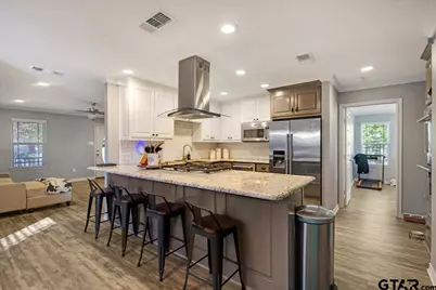 300 N Evenside St, Henderson, TX 75654 - Photo 14