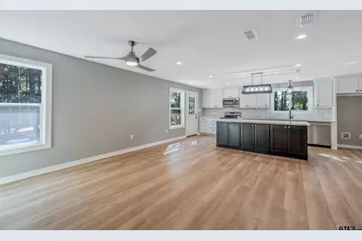 9360 County Road 3407, Chandler, TX 75758 - Photo 4