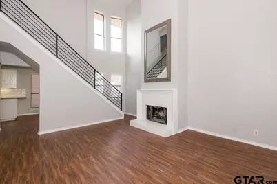 5917 Hollytree, Tyler, TX 75703 - Photo 4