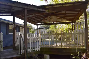 209 Ludolph St, Palestine, TX 75803 - Photo 14