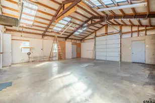 21881 Barron Rd, Chandler, TX 75758 - Photo 24