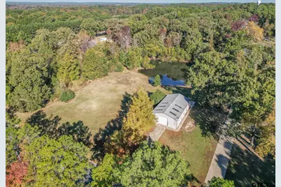 21881 Barron Rd, Chandler, TX 75758 - Photo 2