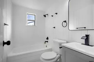2713 W Shaw St, Tyler, TX 75701 - Photo 8
