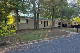 505 Colonial, Athens, TX 75751 - Photo 2