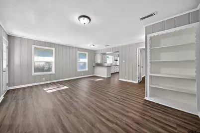 203 W Jordan, Grand Saline, TX 75140 - Photo 12