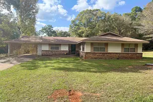 226 Caroline St, Rusk, TX 75785 - Photo 1