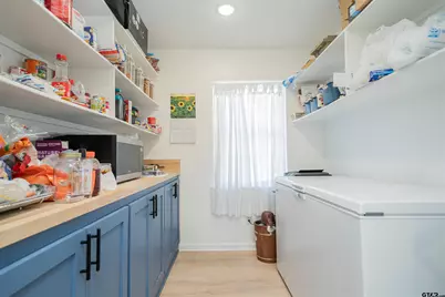 1404 E Leach, Kilgore, TX 75662 - Photo 12