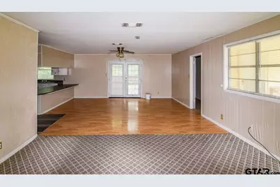 109 Olive Street, Mt Vernon, TX 75457 - Photo 4