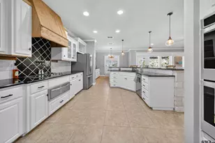 24130 Stallion Park Pl, Lindale, TX 75771 - Photo 10