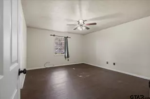 914 Joel, Tyler, TX 75703 - Photo 14