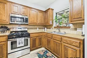 1675 Meadowview St, Athens, TX 75752 - Photo 12