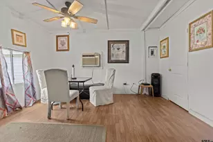 1140 N Hamlett St, Athens, TX 75751 - Photo 8