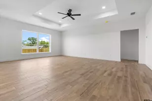 16513 Crossing Cir, Lindale, TX 75771 - Photo 12