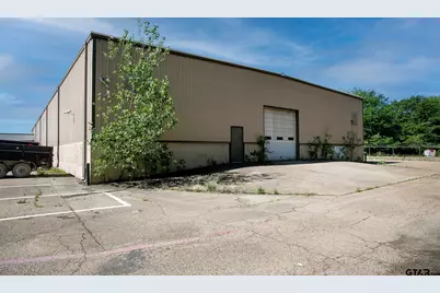 127 E Sh 31, Longview, TX 75601 - Photo 10