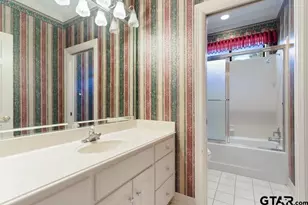 3308 Greenoak Pl, Tyler, TX 75701 - Photo 32