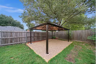 4715 Edinburgh, Tyler, TX 75703 - Photo 38