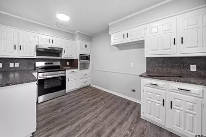 4715 Edinburgh, Tyler, TX 75703 - Photo 8