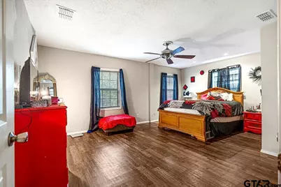 204 W Tarbutton Street, Troup, TX 75789 - Photo 14