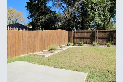 717 Meadow Creek Drive, Tyler, TX 75703 - Photo 38