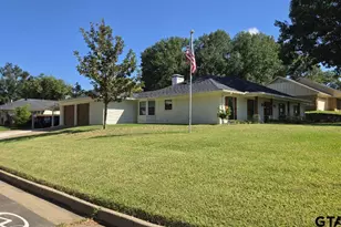 717 Meadow Creek Dr, Tyler, TX 75703 - Photo 2