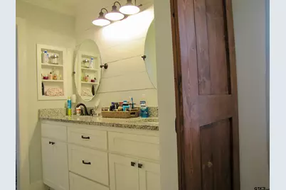 717 Meadow Creek Drive, Tyler, TX 75703 - Photo 34