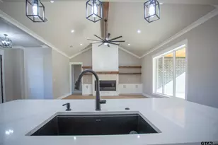 13932 Cedar Vis Ln, Tyler, TX 75704 - Photo 10