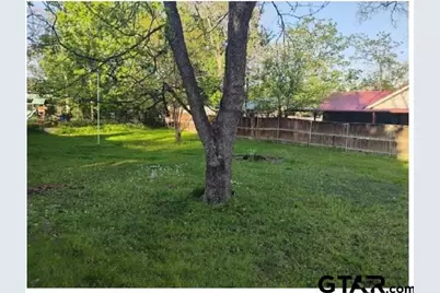 504 N Newsom, Mineola, TX 75773 - Photo 2