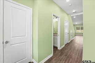 802 S Newsom St, Mineola, TX 75773 - Photo 4