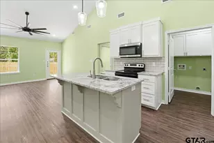 806 S Newsom St, Mineola, TX 75773 - Photo 12