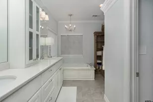 1157 Garden Park Cir, Tyler, TX 75703 - Photo 14