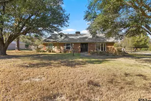 110 Magnolia St, Pittsburg, TX 75686 - Photo 1