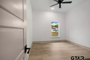 19453 Cedarpark Pl, Lindale, TX 75771 - Photo 14