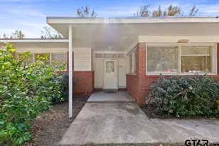 1904 W Pinecrest, Marshall, TX 75670 - Photo 2