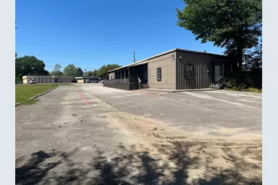 2718 Gilmer Rd, Longview, TX 75604 - Photo 2