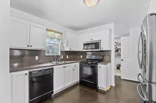 10307 Westridge St, Tyler, TX 75709 - Photo 6