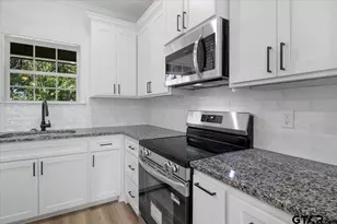 1204 Kennedy, Tyler, TX 75702 - Photo 10
