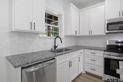 1204 Kennedy, Tyler, TX 75702 - Photo 8