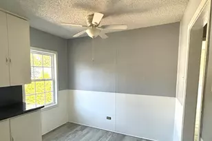 1511 Summit Unit 3, Tyler, TX 75702 - Photo 4