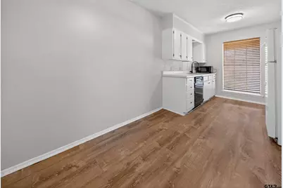 4208 Edinburgh, Tyler, TX 75703 - Photo 8