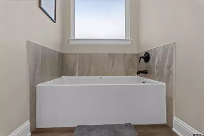 19438 Cedarpark Place, Lindale, TX 75771 - Photo 18