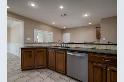 2105 Harvard, Jacksonville, TX 75766 - Photo 12