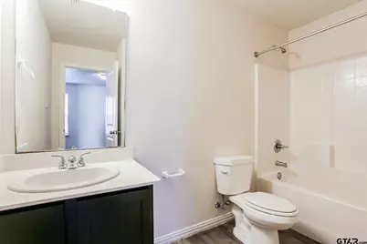 2304 N Glass Ave, Tyler, TX 75702 - Photo 12