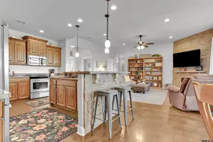 1505 Lucy Cir, Lindale, TX 75771 - Photo 10