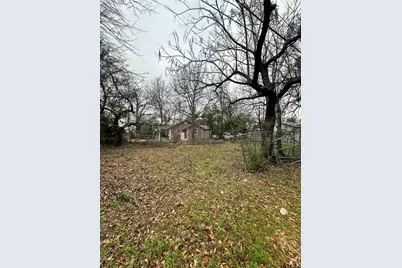 1103 S Academy Avenue, Tyler, TX 75701 - Photo 1