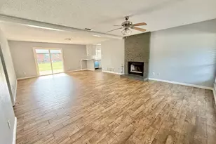 1015 Bryan St, Jacksonville, TX 75766 - Photo 4